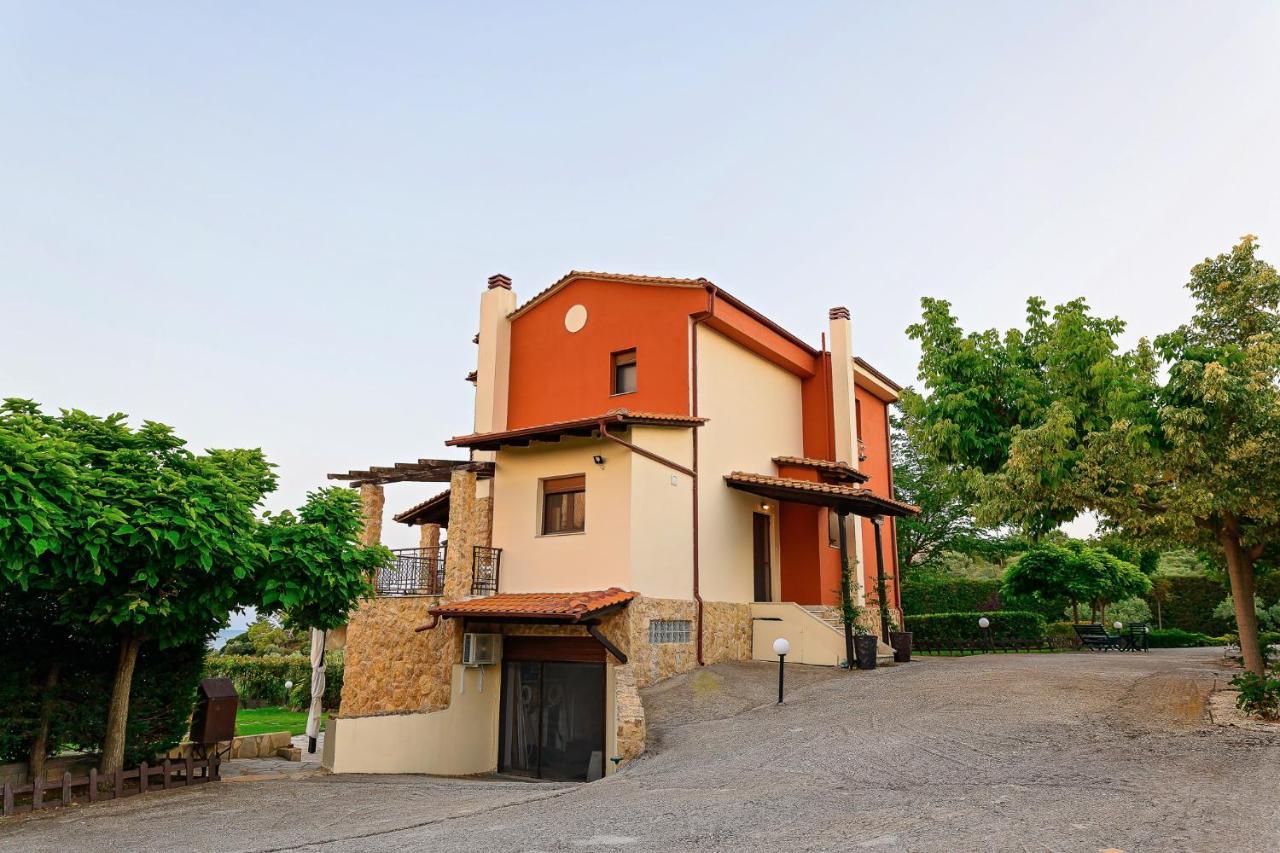 Villa Mariellie Néa Péramos Zewnętrze zdjęcie