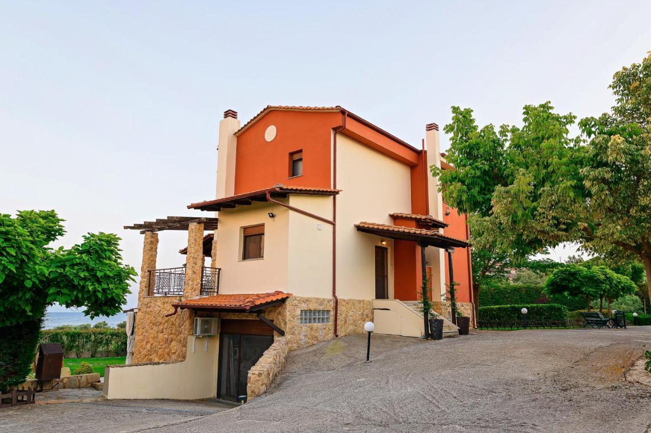 Villa Mariellie Néa Péramos Zewnętrze zdjęcie