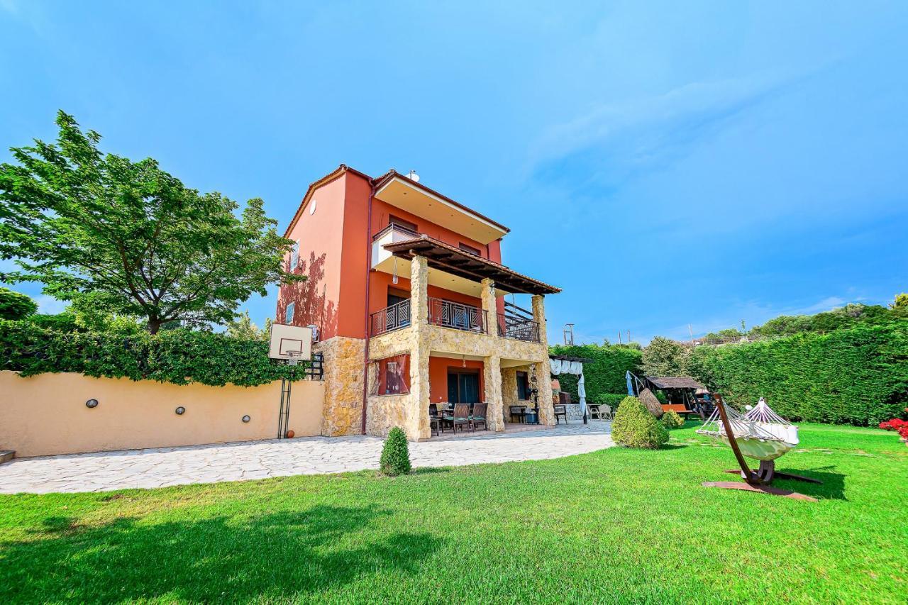 Villa Mariellie Néa Péramos Zewnętrze zdjęcie