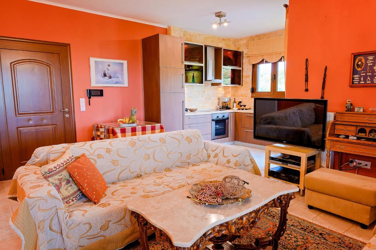 Villa Mariellie Néa Péramos Zewnętrze zdjęcie