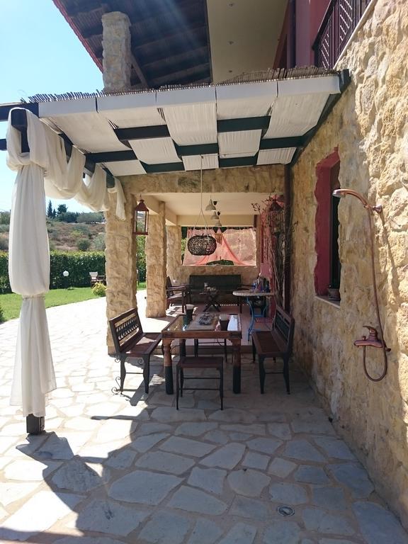 Villa Mariellie Néa Péramos Zewnętrze zdjęcie