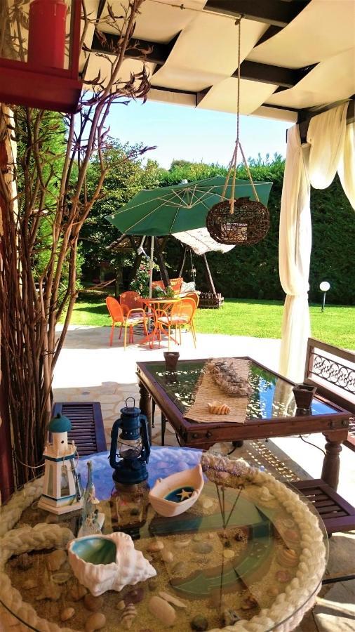 Villa Mariellie Néa Péramos Zewnętrze zdjęcie